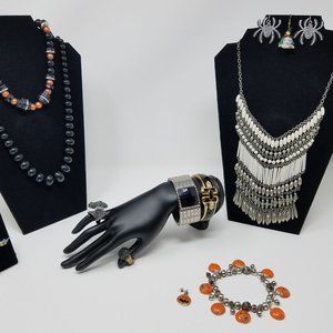 Halloween theme lot of quality jewelry. 13 pieces.